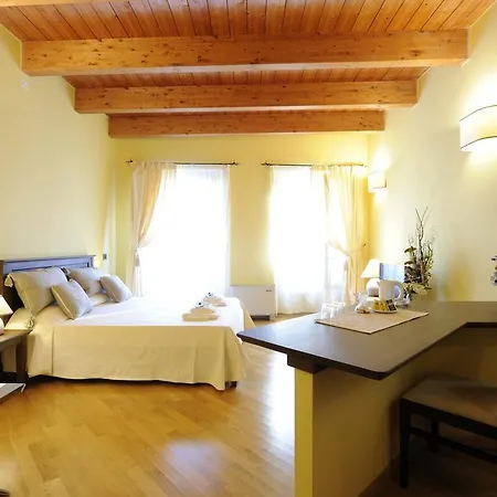 Piazza Azuni 18 Guest house