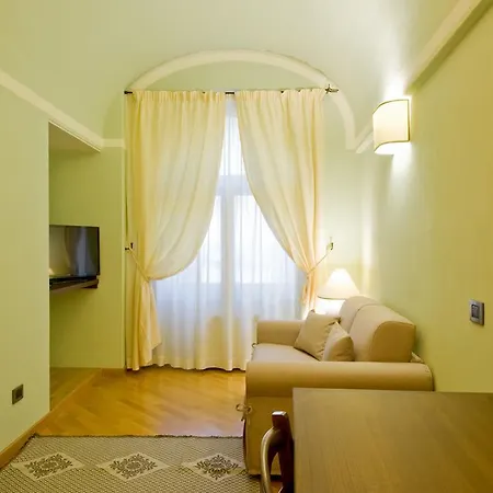 Penzion Piazza Azuni 18 4*
