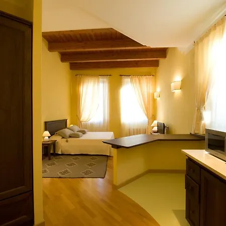 Penzion Piazza Azuni 18 4*