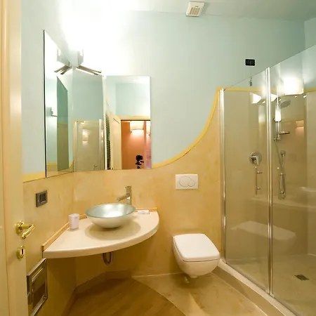 Piazza Azuni 18 Penzion 4*